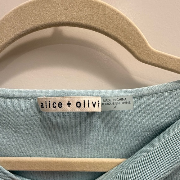 Alice + Olivia Abella Puff Sleeve Top - Picture 5 of 6